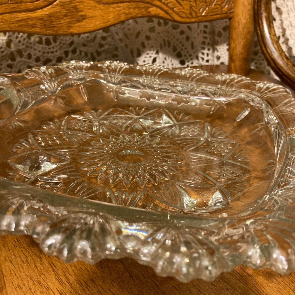 Parisi Cut Glass Tray, Footed and Handled Dish - Deep Base for Food and Display - Picture 4 of 14